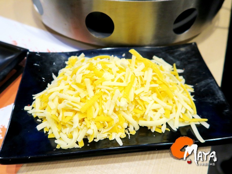 【新店｜捷運大評林站】OMAYA春川炒雞~超牽絲的春川炒雞搭牛排~超彭派可愛的棉花糖泡泡飲~♥