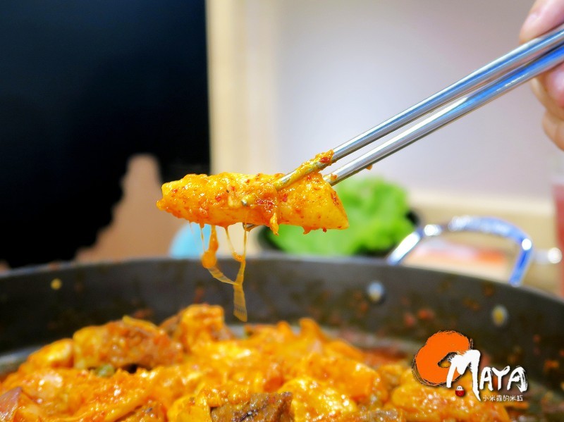 【新店｜捷運大評林站】OMAYA春川炒雞~超牽絲的春川炒雞搭牛排~超彭派可愛的棉花糖泡泡飲~♥