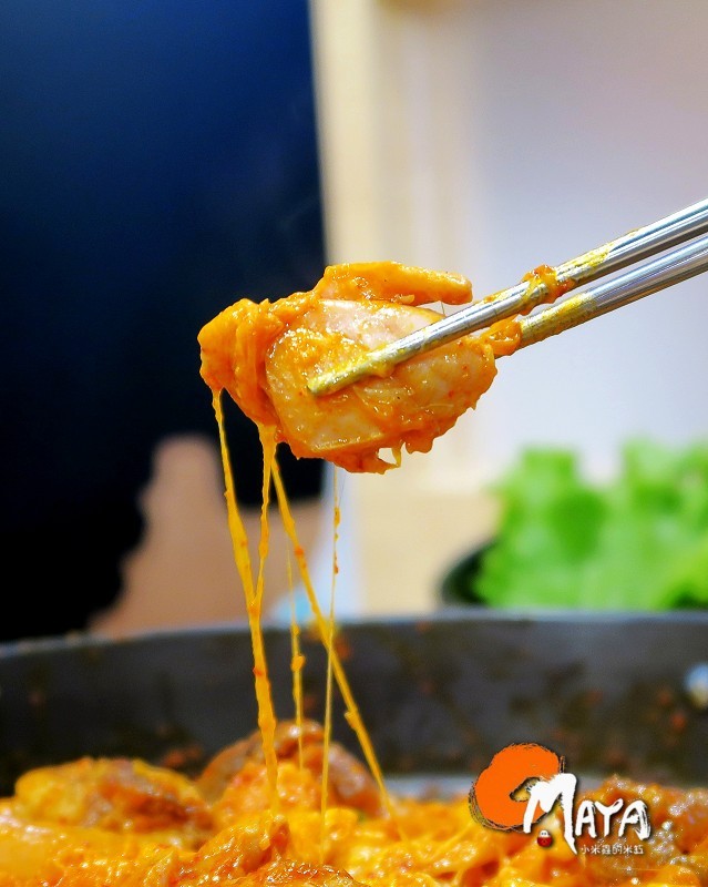 【新店｜捷運大評林站】OMAYA春川炒雞~超牽絲的春川炒雞搭牛排~超彭派可愛的棉花糖泡泡飲~♥