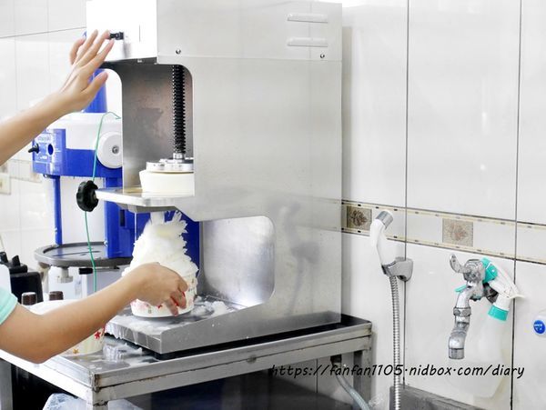 【台中冰店】嘉良冰鎮-太平路二店 #冰店 #雪花冰 #古早味剉冰 #豆花 #果汁 #台中太平 #台中美食 (3).JPG