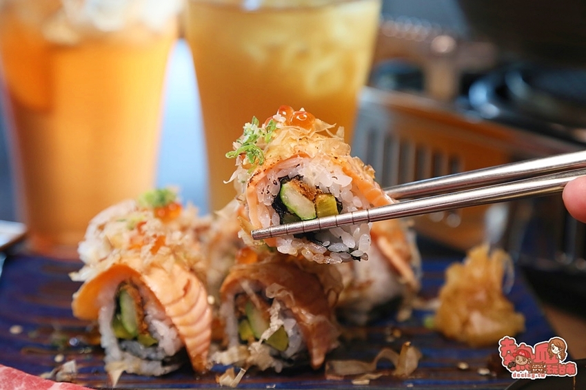 到底是逛魚市場還是吃海產!安平港直送的鮮味,節日慶生約會首選:丸珍水產 - 熱血玩台南。跳躍新世界