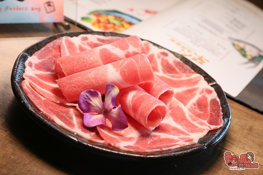 到底是逛魚市場還是吃海產!安平港直送的鮮味,節日慶生約會首選:丸珍水產 - 熱血玩台南。跳躍新世界