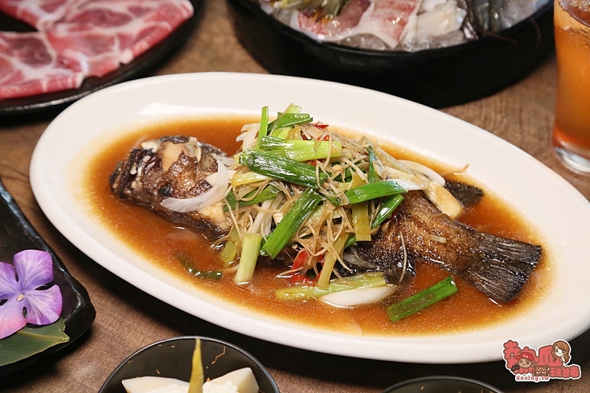 到底是逛魚市場還是吃海產!安平港直送的鮮味,節日慶生約會首選:丸珍水產 - 熱血玩台南。跳躍新世界