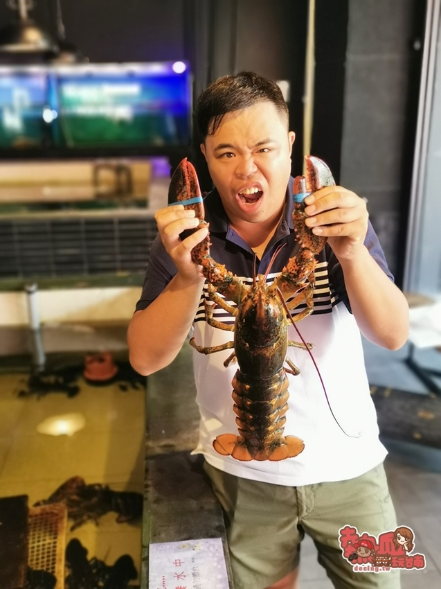 到底是逛魚市場還是吃海產!安平港直送的鮮味,節日慶生約會首選:丸珍水產 - 熱血玩台南。跳躍新世界