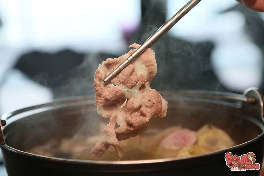 到底是逛魚市場還是吃海產!安平港直送的鮮味,節日慶生約會首選:丸珍水產 - 熱血玩台南。跳躍新世界