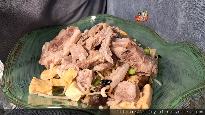 7-11限定軟骨肉+7-11白飯，完美在家就可以開吃台南美食