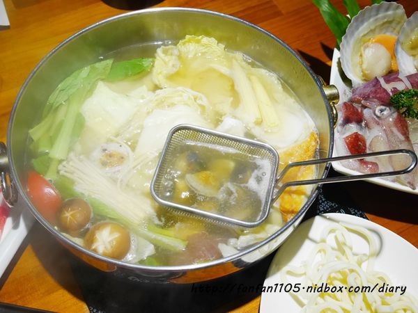 【台北海鮮火鍋】南京復興站 活海鮮大釧鍋物 法國藍龍蝦雙人套餐 (35).JPG