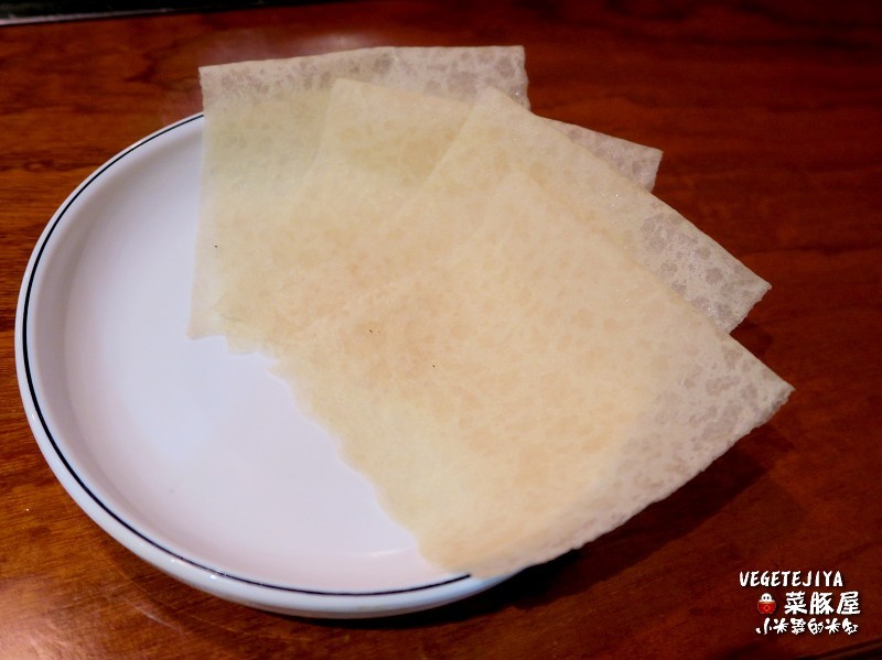 【捷運六張犁站】VEGETEJIYA菜豚屋(信義店)~來自日本的超強韓式烤肉,有機生菜免費吃到飽!!