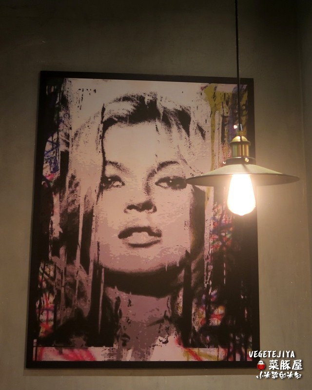 【捷運六張犁站】VEGETEJIYA菜豚屋(信義店)~來自日本的超強韓式烤肉,有機生菜免費吃到飽!!