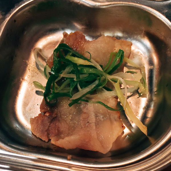 [台北信義美食]VEGETEJIYA菜豚屋(信義店) 日韓式烤肉 生菜包肉  上生三層肉 上等里肌肉 濟州御飯 豆腐湯鍋 六張犁站