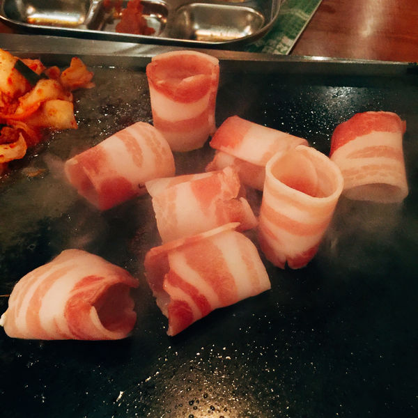 [台北信義美食]VEGETEJIYA菜豚屋(信義店) 日韓式烤肉 生菜包肉  上生三層肉 上等里肌肉 濟州御飯 豆腐湯鍋 六張犁站