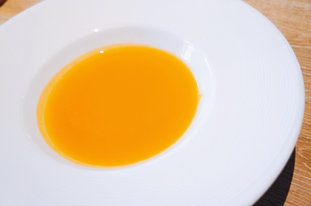 【台北內湖區】Money Jump親食親子餐廳。夢幻的旋轉木馬、紅點文旅溜滑梯、球池、五星級主廚餐點