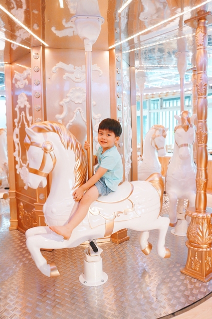 【台北內湖區】Money Jump親食親子餐廳。夢幻的旋轉木馬、紅點文旅溜滑梯、球池、五星級主廚餐點