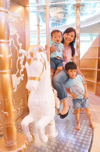 【台北內湖區】Money Jump親食親子餐廳。夢幻的旋轉木馬、紅點文旅溜滑梯、球池、五星級主廚餐點