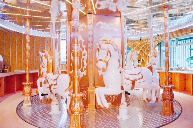 【台北內湖區】Money Jump親食親子餐廳。夢幻的旋轉木馬、紅點文旅溜滑梯、球池、五星級主廚餐點