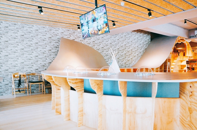 【台北內湖區】Money Jump親食親子餐廳。夢幻的旋轉木馬、紅點文旅溜滑梯、球池、五星級主廚餐點