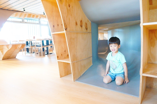 【台北內湖區】Money Jump親食親子餐廳。夢幻的旋轉木馬、紅點文旅溜滑梯、球池、五星級主廚餐點