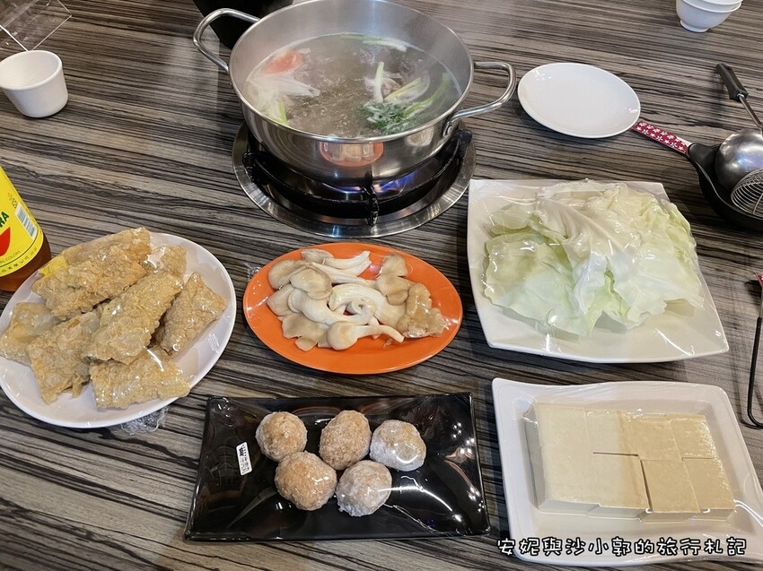 【台南牛肉鍋】這次不再錯過台南美食  老饕必吃溫體牛肉鍋  「鴻牛溫體牛肉火鍋」  鮮美牛肉每天從善化市場
