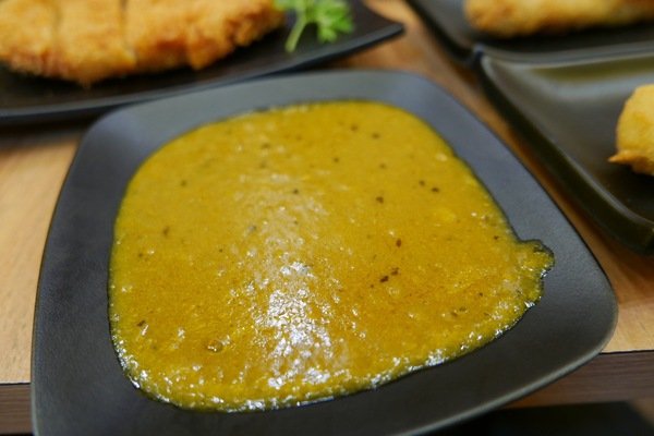 涮八秒湯咖哩(高雄裕誠店):【高雄平價咖哩、拉麵推薦】涮八秒湯咖哩-高雄裕誠店~美食行程一定要排這裡唷~推薦高雄的在地人或是來遊玩的旅人,路過絕對不要錯過喔!