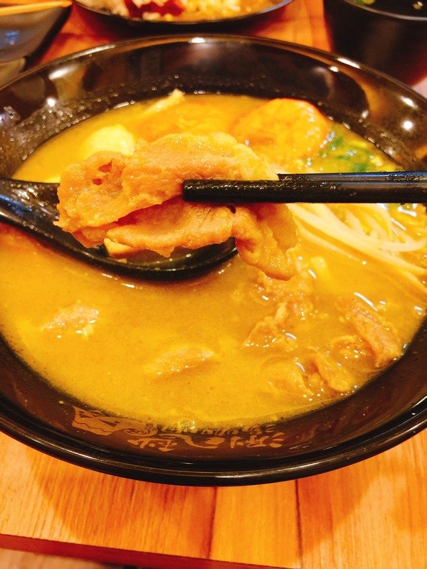 涮八秒湯咖哩(高雄裕誠店):【高雄平價咖哩、拉麵推薦】涮八秒湯咖哩-高雄裕誠店~美食行程一定要排這裡唷~推薦高雄的在地人或是來遊玩的旅人,路過絕對不要錯過喔!