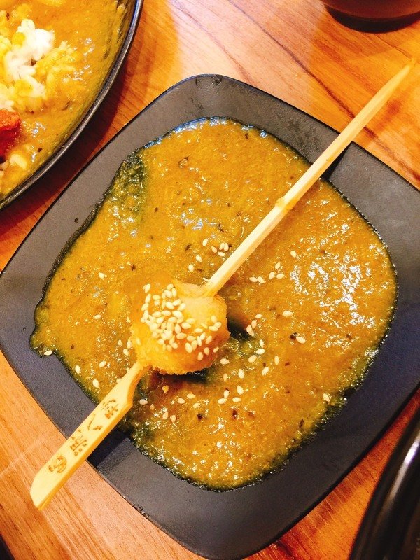 涮八秒湯咖哩(高雄裕誠店):【高雄平價咖哩、拉麵推薦】涮八秒湯咖哩-高雄裕誠店~美食行程一定要排這裡唷~推薦高雄的在地人或是來遊玩的旅人,路過絕對不要錯過喔!