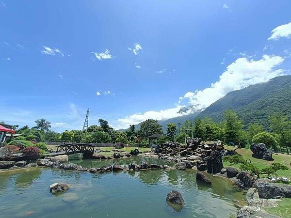 /tmp/phpyj3RUM /tmp/phpyj3RUM