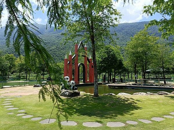 /tmp/phpRCvpNJ /tmp/phpRCvpNJ