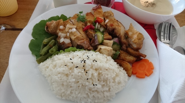 糖廍特色火鍋咖啡:高雄~糖廍特色火鍋咖啡~必吃可愛熊貓兒童餐~沙坑.溜滑梯.遊戲區小朋友玩的不亦樂乎~親子餐廳 聚餐的好地方~