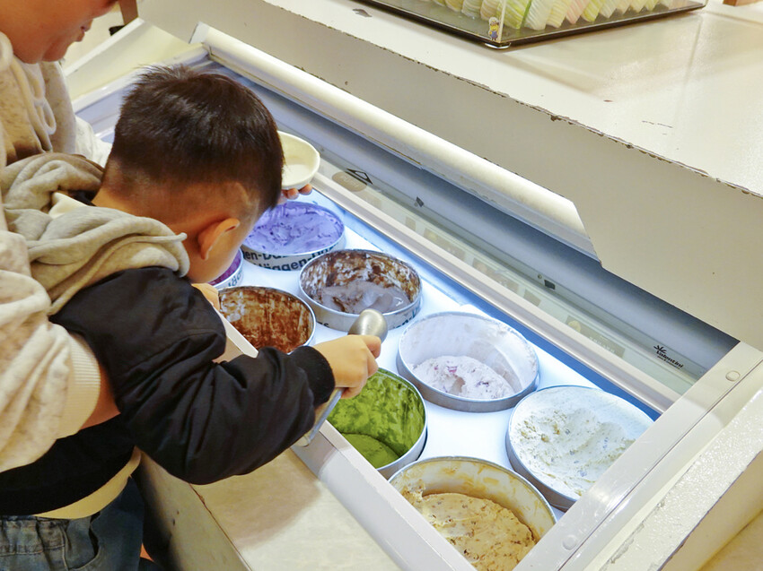 台北中山—豐FOOD海陸百匯|現切牛排、烤鴨三吃 異國美食多