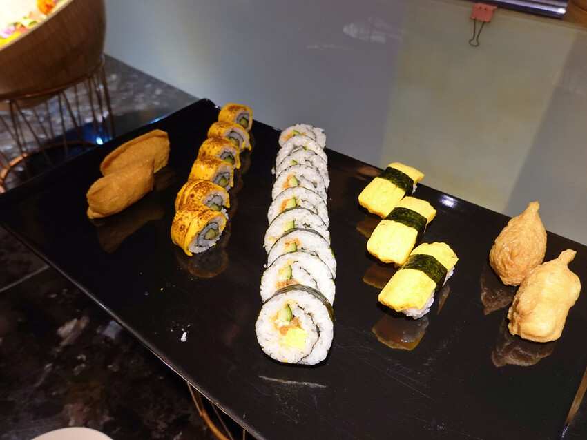 台北中山—豐FOOD海陸百匯|現切牛排、烤鴨三吃 異國美食多