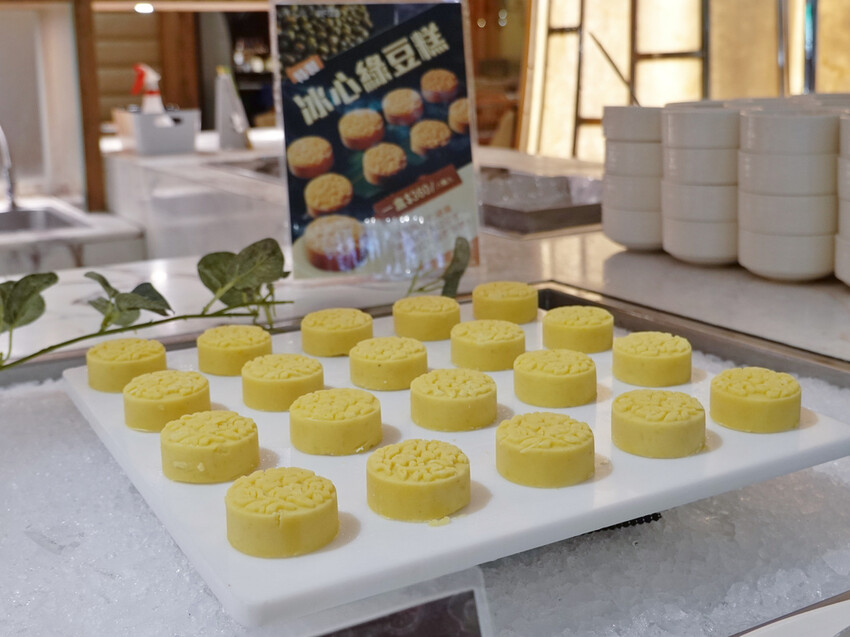 台北中山—豐FOOD海陸百匯|現切牛排、烤鴨三吃 異國美食多