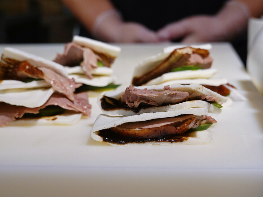 台北中山—豐FOOD海陸百匯|現切牛排、烤鴨三吃 異國美食多