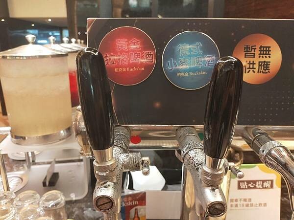 台北豐food海陸百匯~烤鴨港點~泰式料理~滿滿的各式超級豐