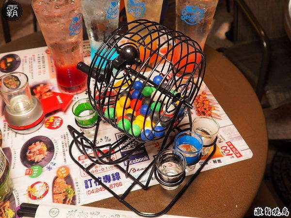 激旨燒鳥二店： 激旨燒鳥逢甲超夯串燒，多了燒肉丼飯，還有整柱SAPPORO可以點~