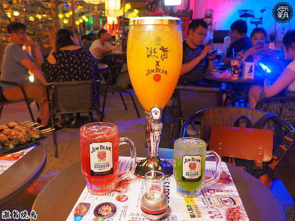 激旨燒鳥二店： 激旨燒鳥逢甲超夯串燒，多了燒肉丼飯，還有整柱SAPPORO可以點~