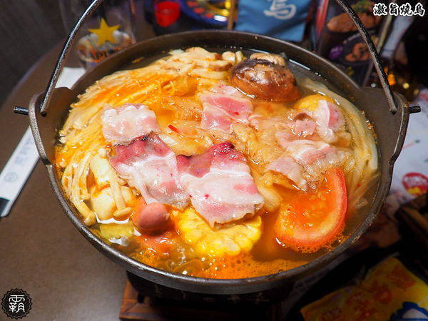 激旨燒鳥二店： 激旨燒鳥逢甲超夯串燒，多了燒肉丼飯，還有整柱SAPPORO可以點~