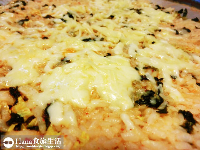 【台北大安】八色烤肉 palsaik | 韓國第一品牌 八種味道五花豬肉 吃到後面有點油膩 生菜、沙拉、泡菜吃到飽 起司炒飯必點