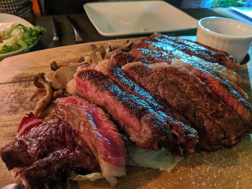 Botega del Vin 嫩煎肋眼牛排