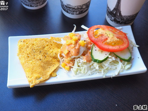 多士號 碳烤土司·紅茶牛奶:多士號碳烤土司,碳火直烤吐司現點現做~香噴噴~