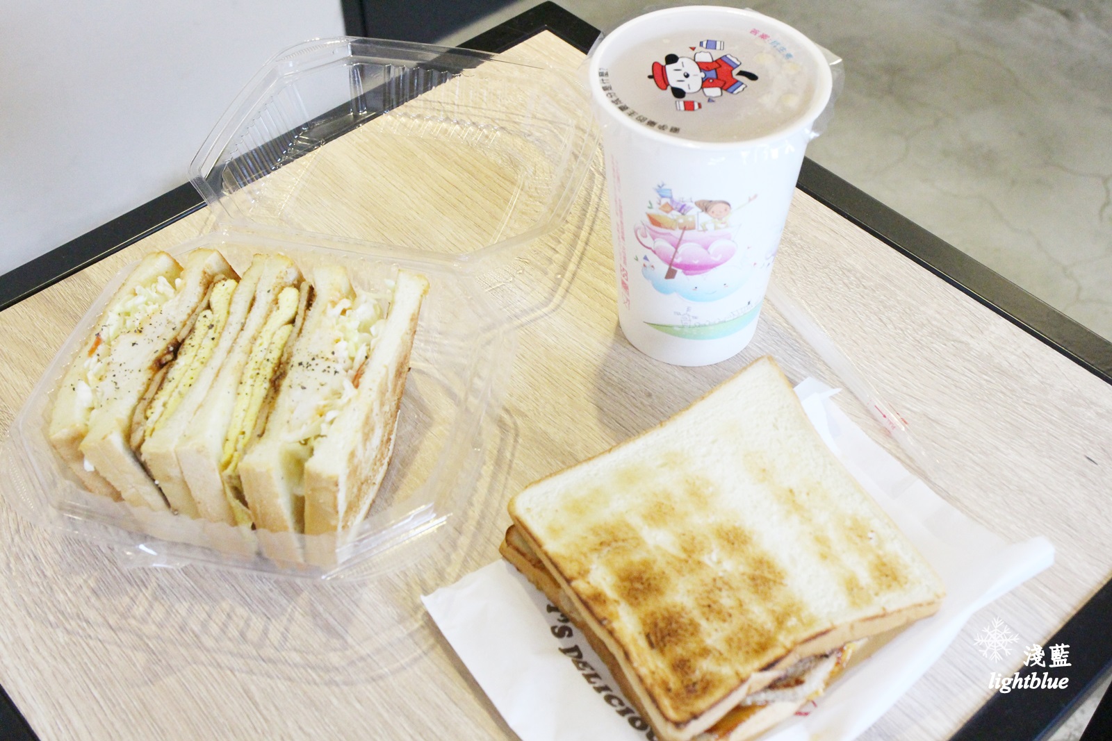 台中逢甲夜市美食：多士號～逢甲夜市排隊人氣早餐