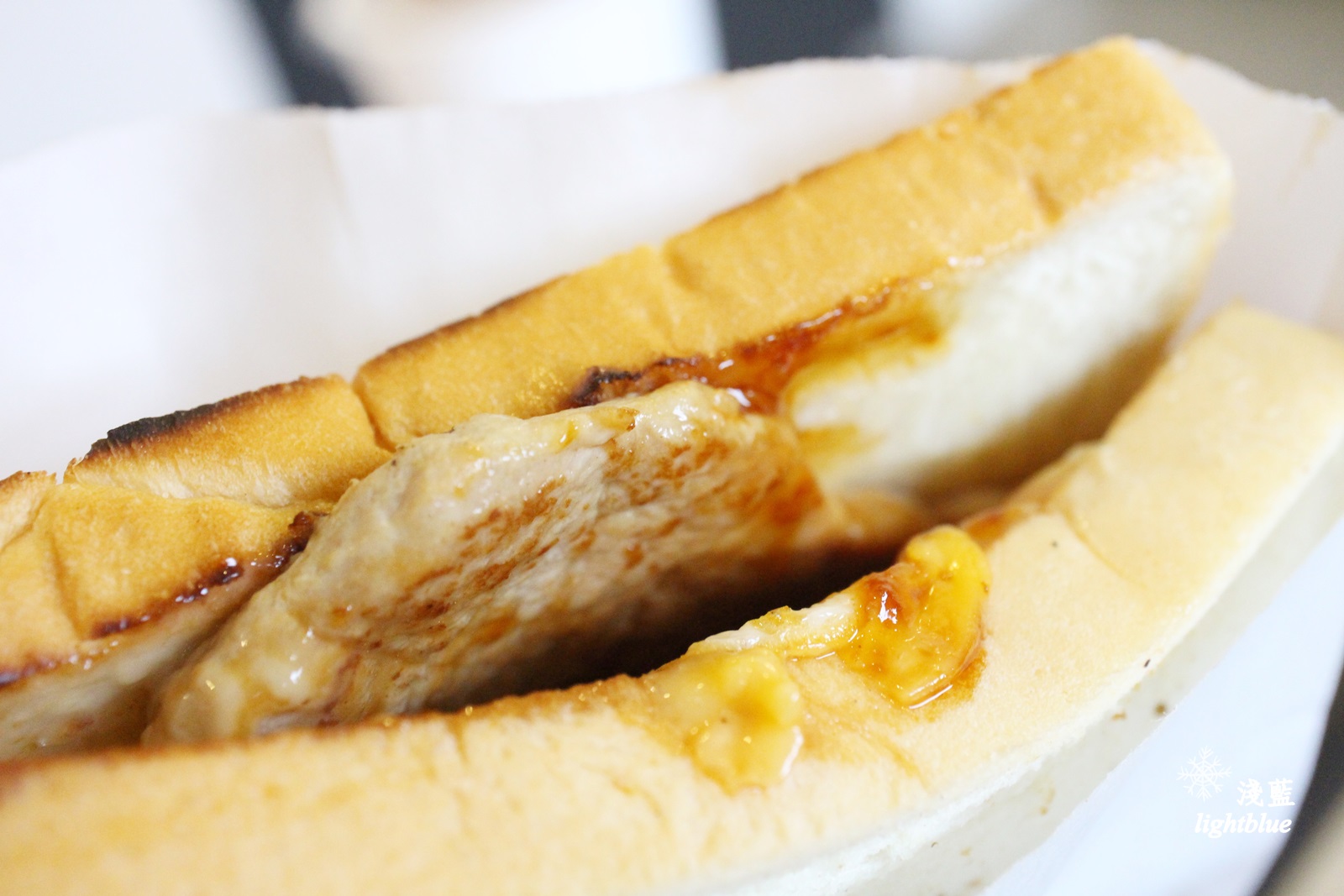 台中逢甲夜市美食：多士號～逢甲夜市排隊人氣早餐