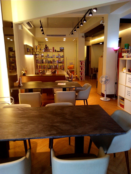 懶日子桌遊餐廳:【臺南Ω中西區】懶日子桌遊餐廳。可邊玩桌遊,邊享用餐點的休閒好去處 懶日子桌遊餐廳:【臺南Ω中西區】懶日子桌遊餐廳。可邊玩桌遊,邊享用餐點的休閒好去處