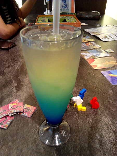 懶日子桌遊餐廳:【臺南Ω中西區】懶日子桌遊餐廳。可邊玩桌遊,邊享用餐點的休閒好去處 懶日子桌遊餐廳:【臺南Ω中西區】懶日子桌遊餐廳。可邊玩桌遊,邊享用餐點的休閒好去處