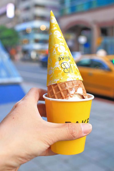 【台北美食】BAKE CHEESE TART-每秒即可賣出一個,是人氣不敗甜點之一