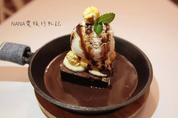 妃黛美式海鮮餐廳:Fidèle妃黛美式海鮮餐廳。冬季限定獨創薑母醬汁手抓Seafood,超狂超霸氣的波士頓龍蝦。