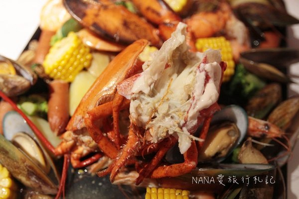 妃黛美式海鮮餐廳:Fidèle妃黛美式海鮮餐廳。冬季限定獨創薑母醬汁手抓Seafood,超狂超霸氣的波士頓龍蝦。