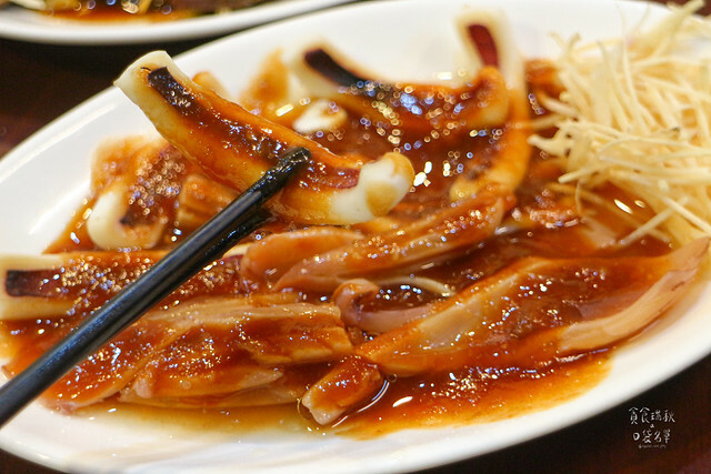 【台中美食】一顆顆飽滿湯汁的蒸餃，拌麵Q彈好嚼勁！平價美味小吃｜蒸餃子