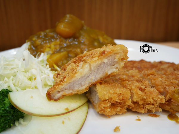 新北．中和 ║ 九八丼飯 ║ 中永和的鄉親們有福了，豬排、咖哩套餐只要98元