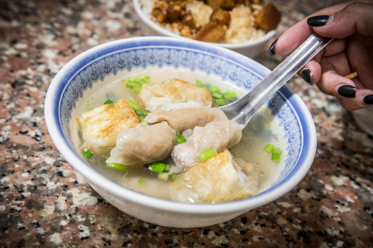 必吃台南排隊美食，無名米糕，巷弄飄香老店秘訣大公開