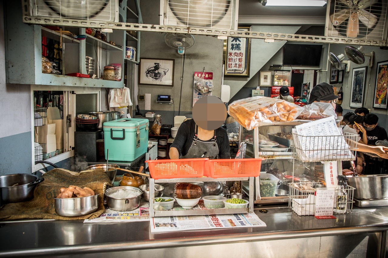 必吃台南排隊美食，無名米糕，巷弄飄香老店秘訣大公開